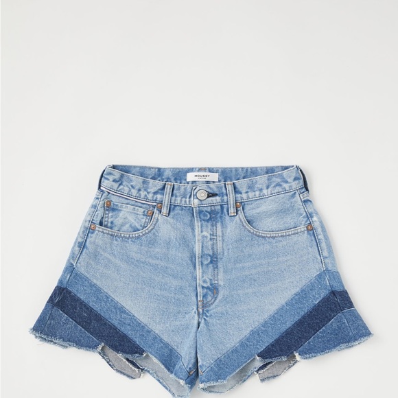 Moussy vintage shorts!! Style is gratiot! They are brand new! - Picture 3 of 11